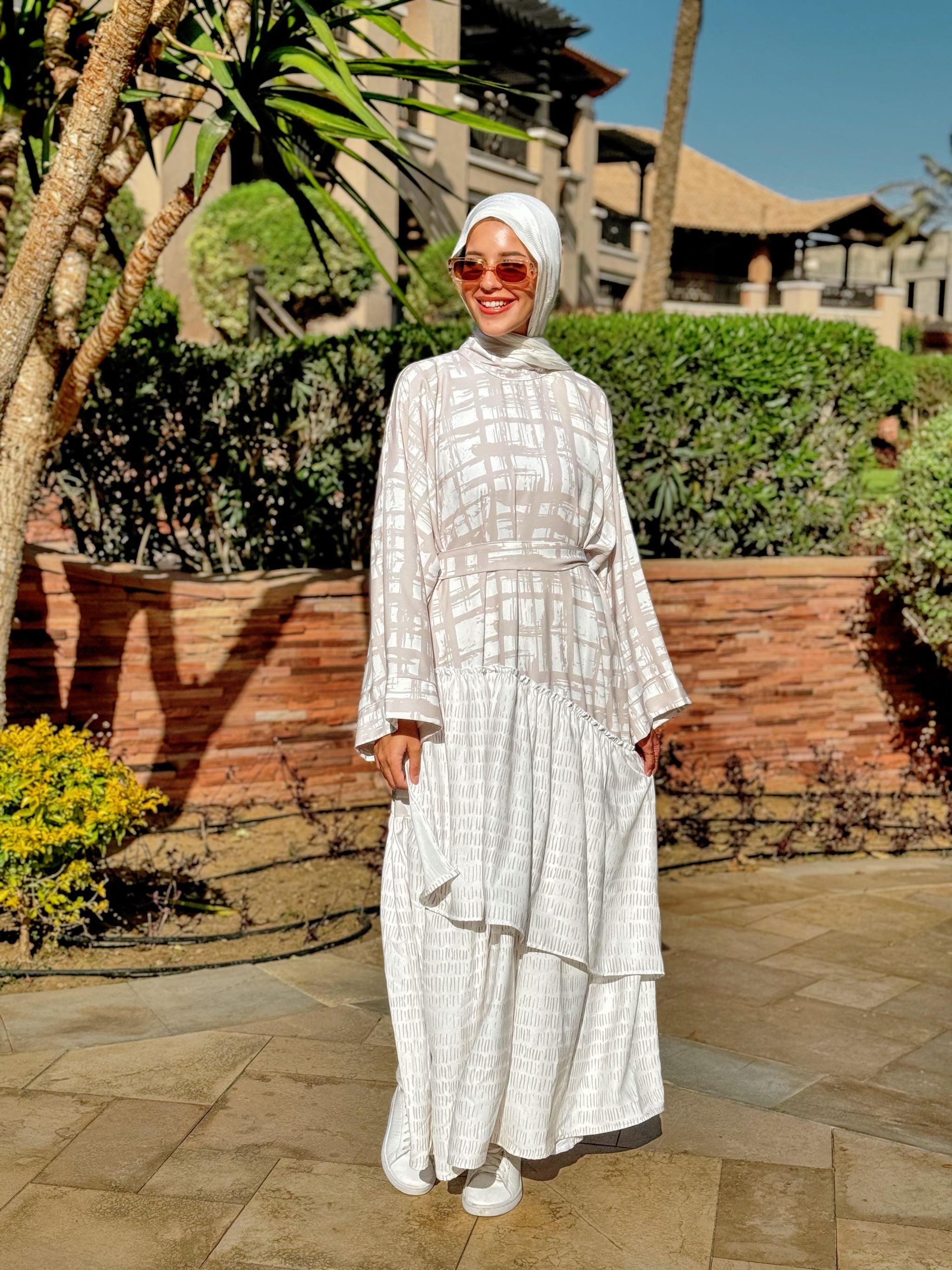 Boho Flowy Ruffled Dress-Beige – Hijab Boutique