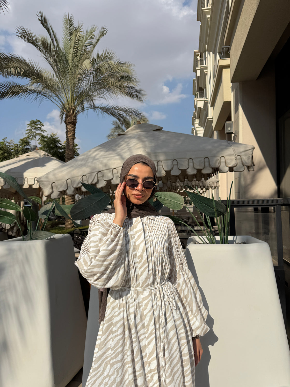 Printed Pleated Dress - zebra beige