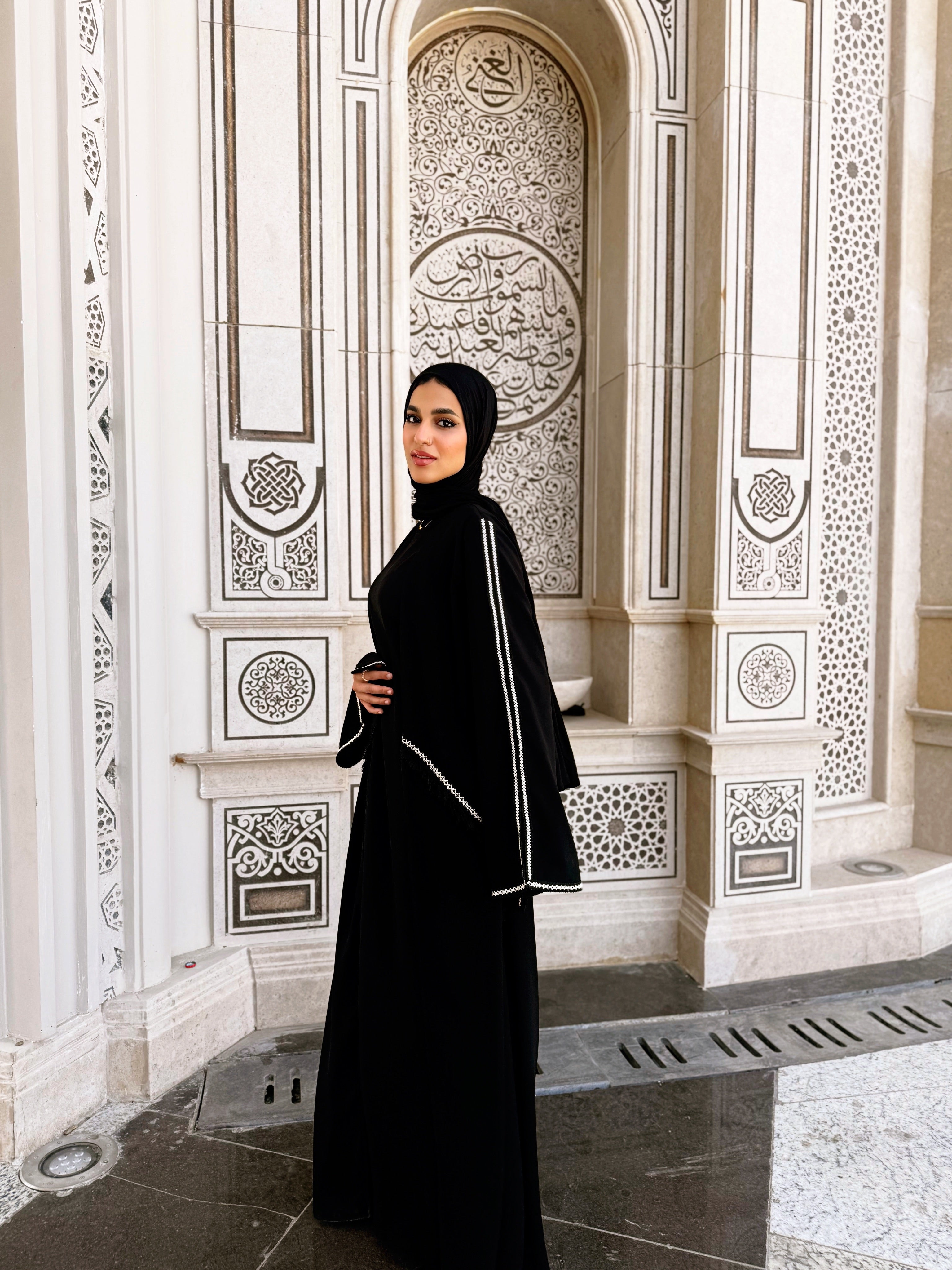 High-Low Abaya - Black