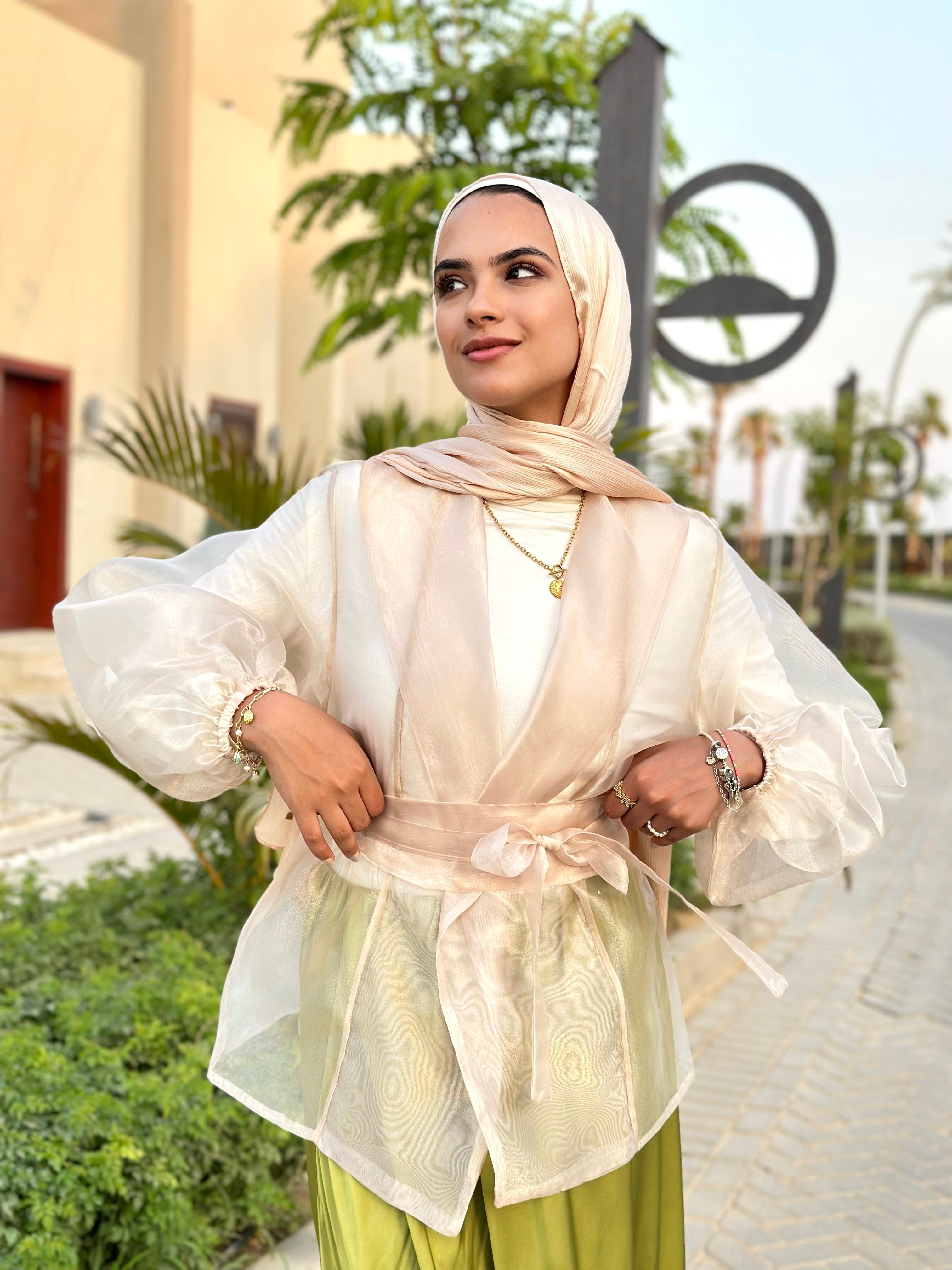 Luxe Organza Hijab – Pearl Cream | Elegant, Lightweight & Sheer Finish