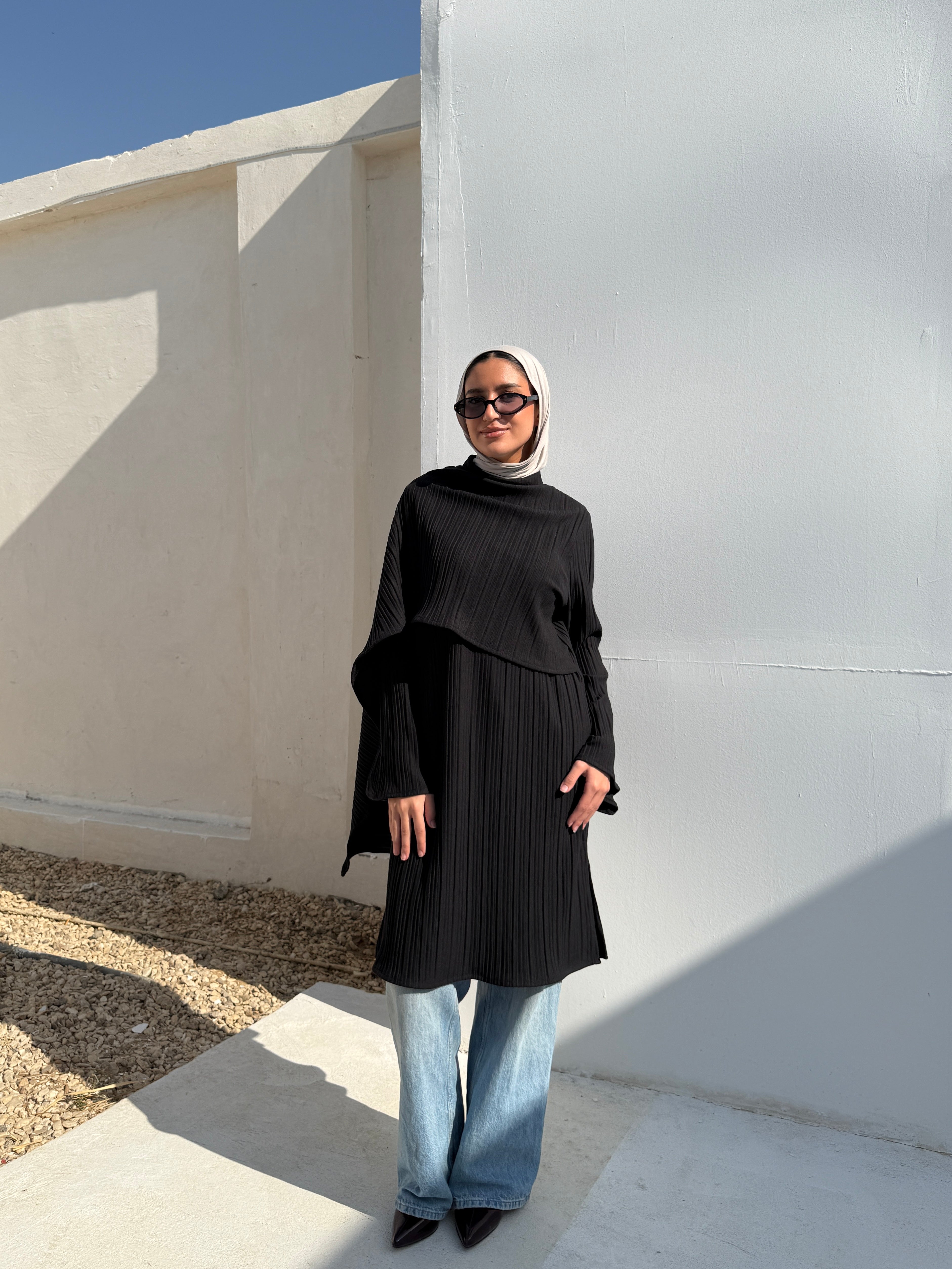 Pleated Blouse With Scarf - Black