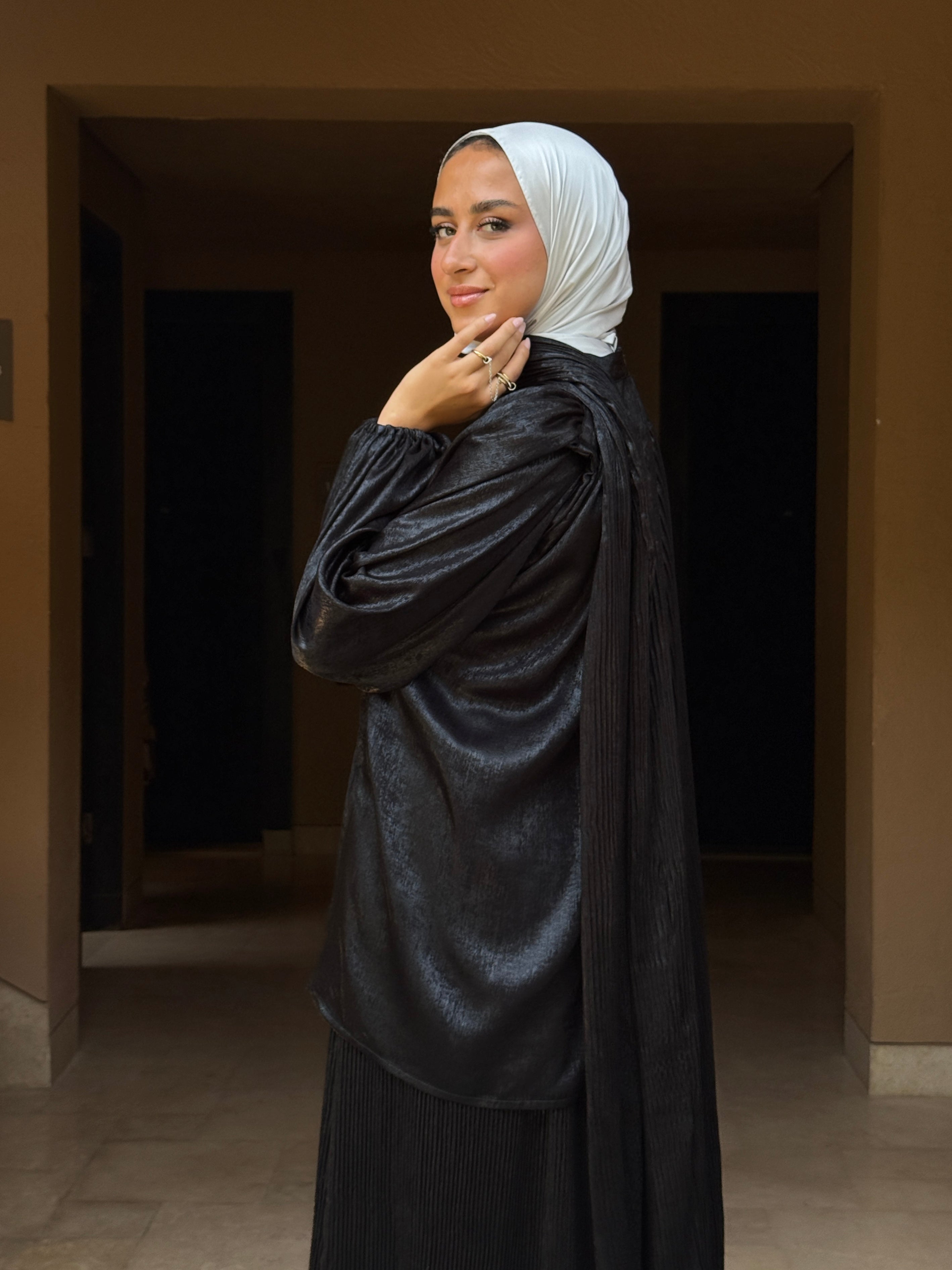 Accordion Set With Scarf - Black (Available at stores only)