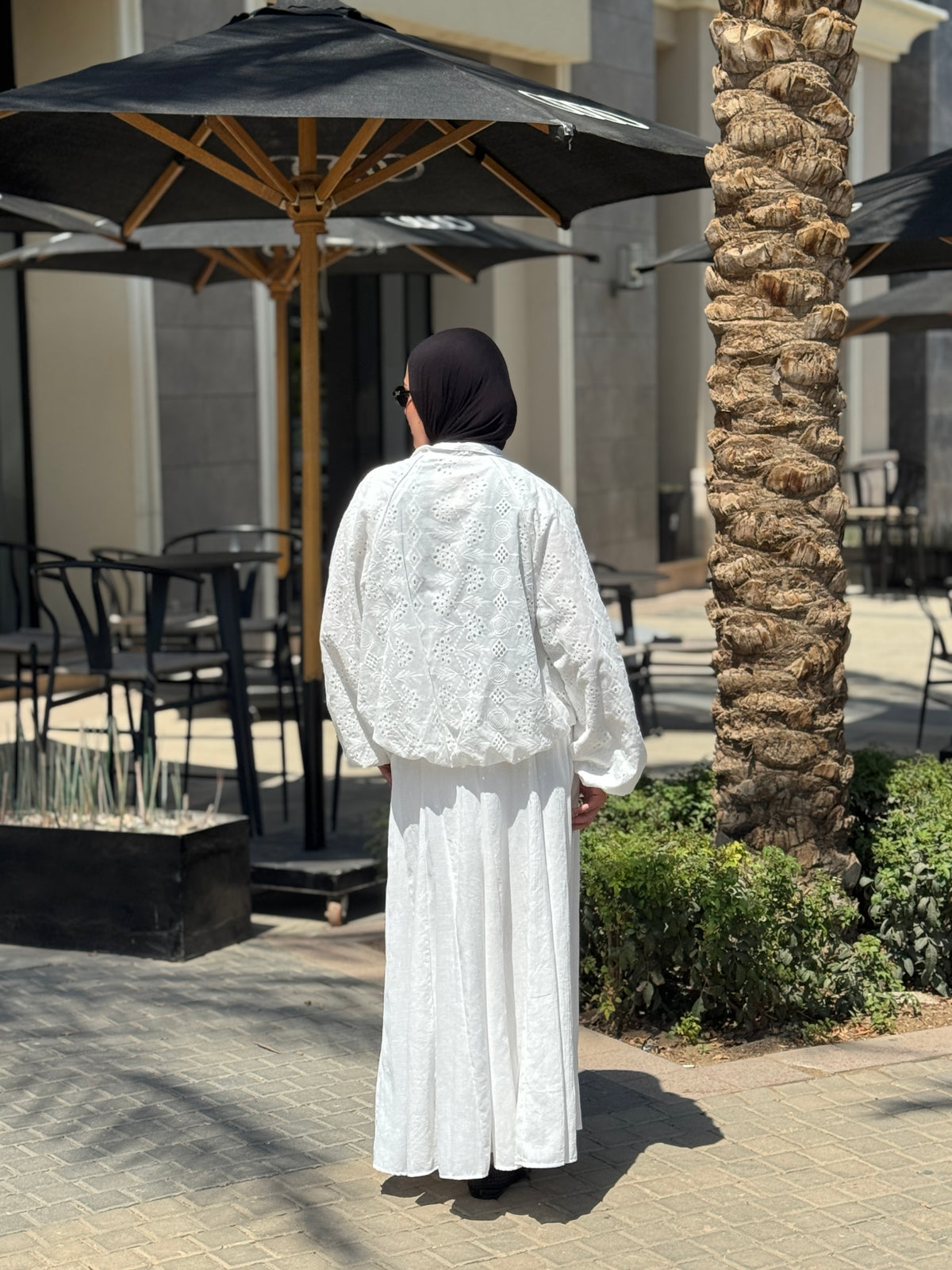 Balloon Broderie Jacket- White