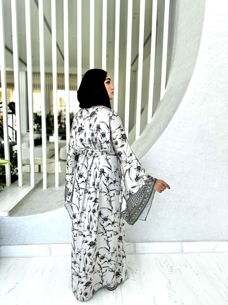 Bordered Flag Sleeves Dress-Beige