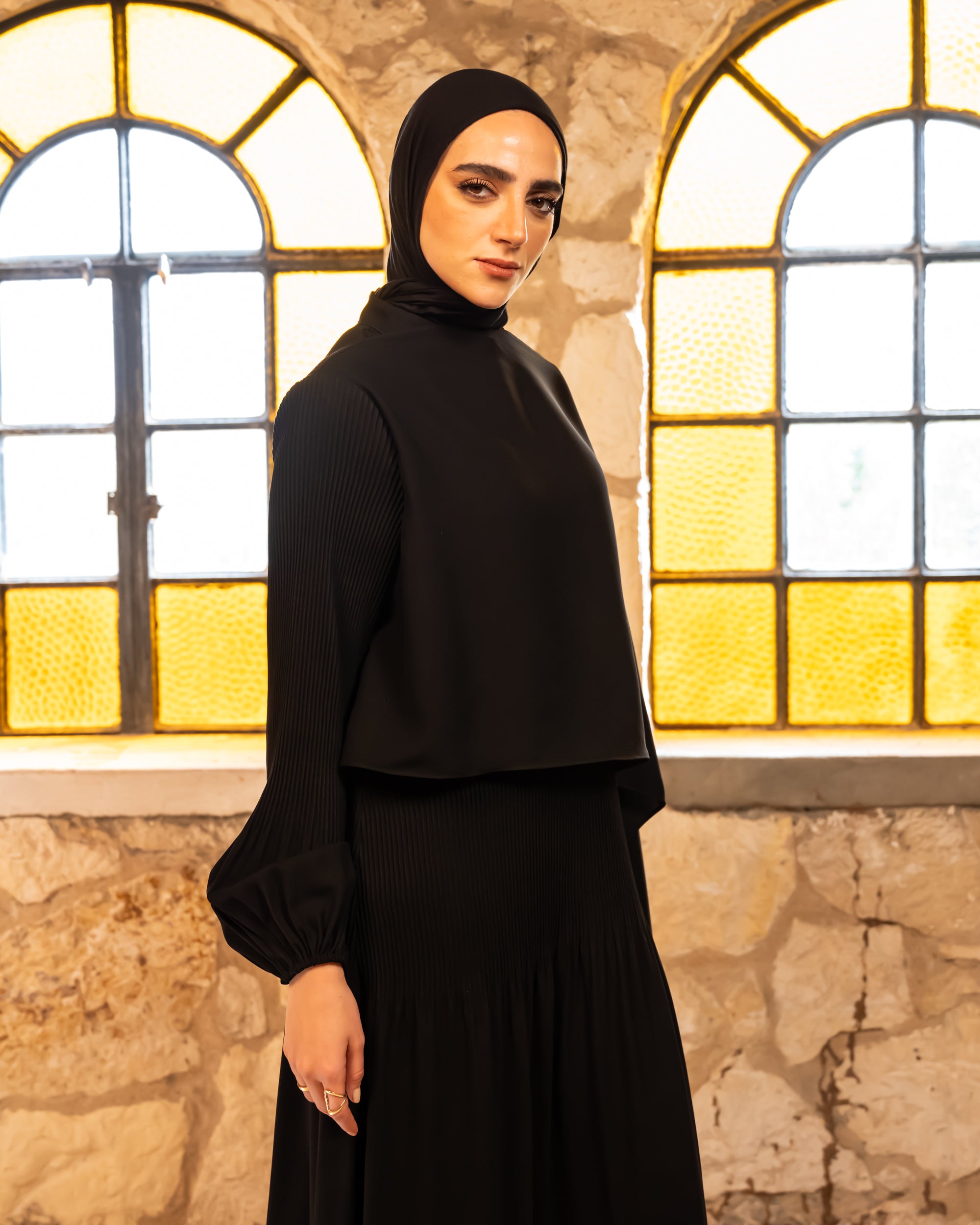 Accordion With Scarf Abaya - Black