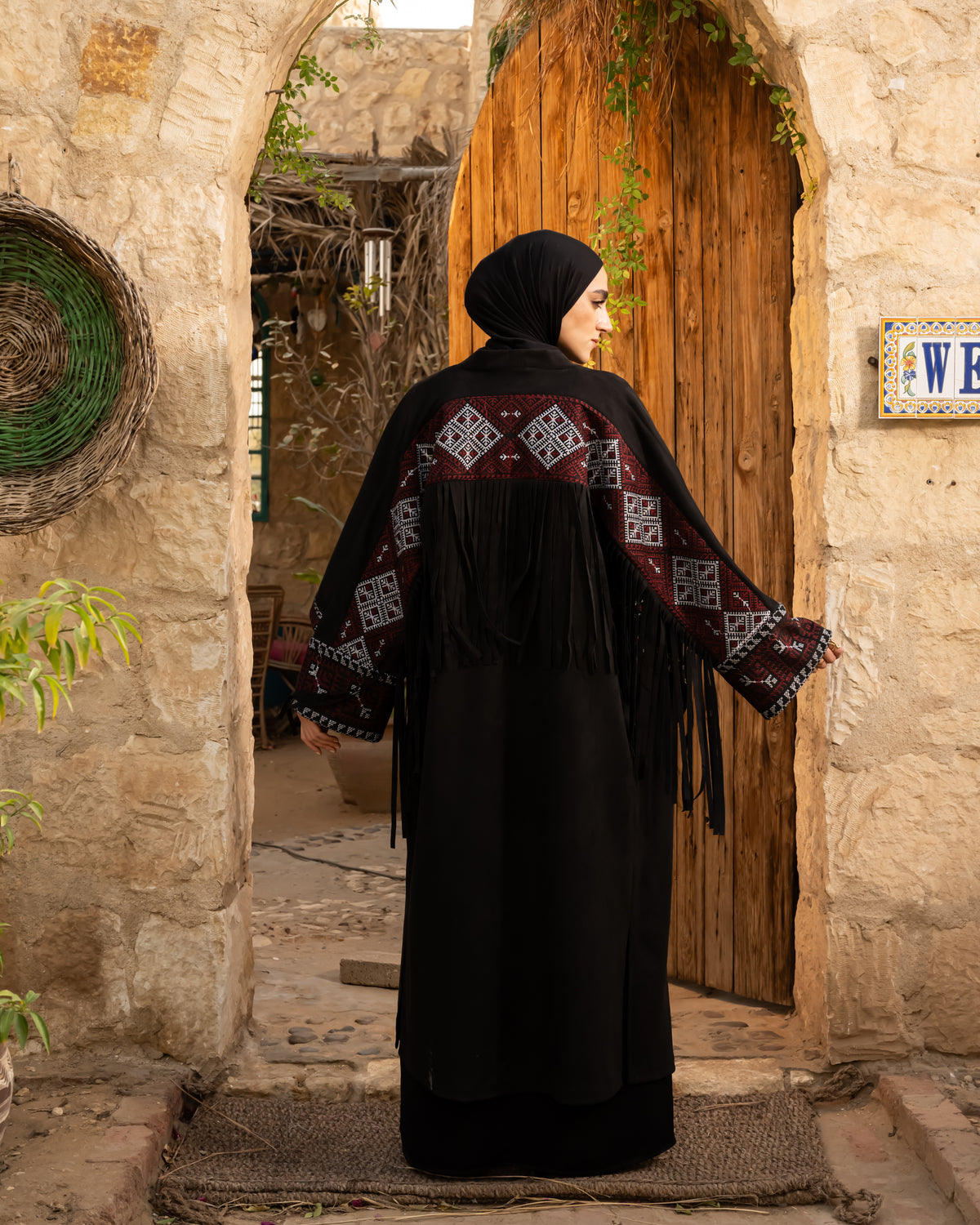 Etamin Fringed Kaftan-Black