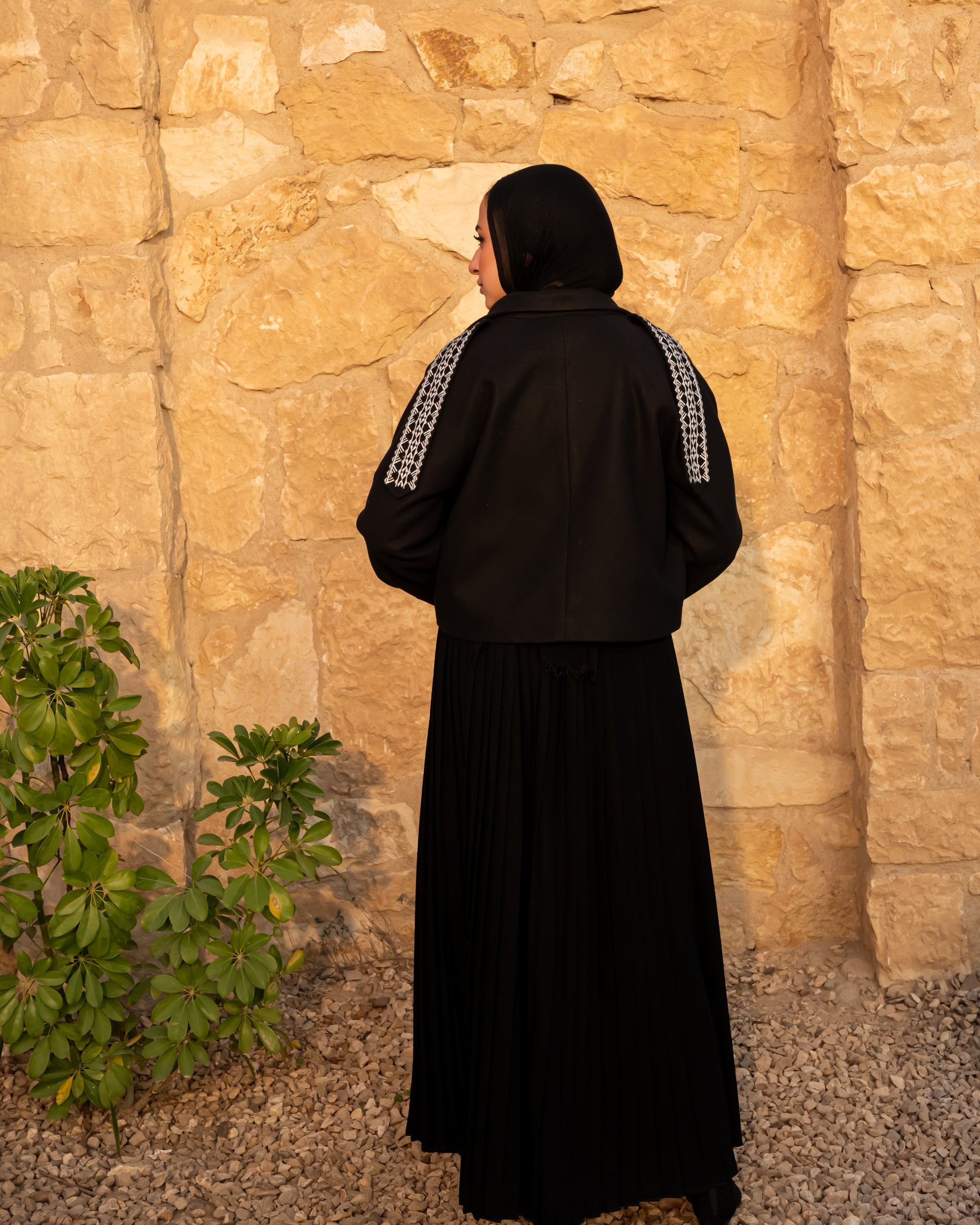 Felt Blazer-Black