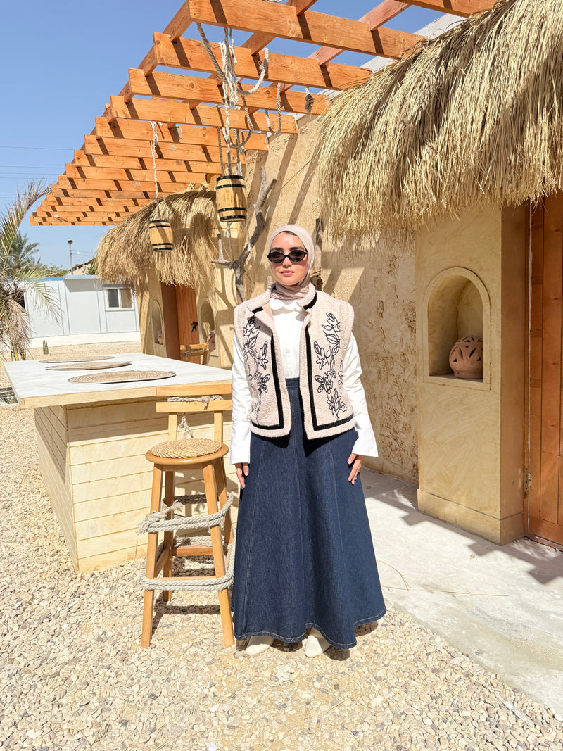 Embroidery Fur Vest - Beige