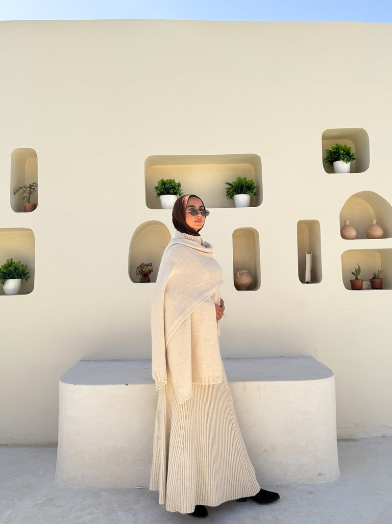 Knitted Blouse With Scarf - Beige