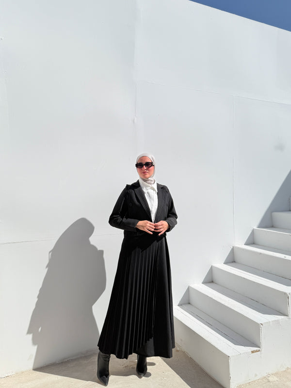 Double Layered Stripes Skirt - Black