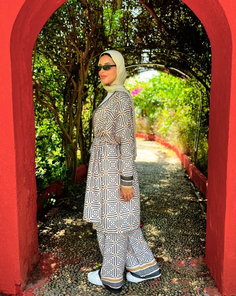 Geometric Printed Pants - Black