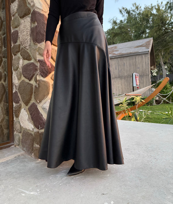 Flowy Leather Skirt - Black