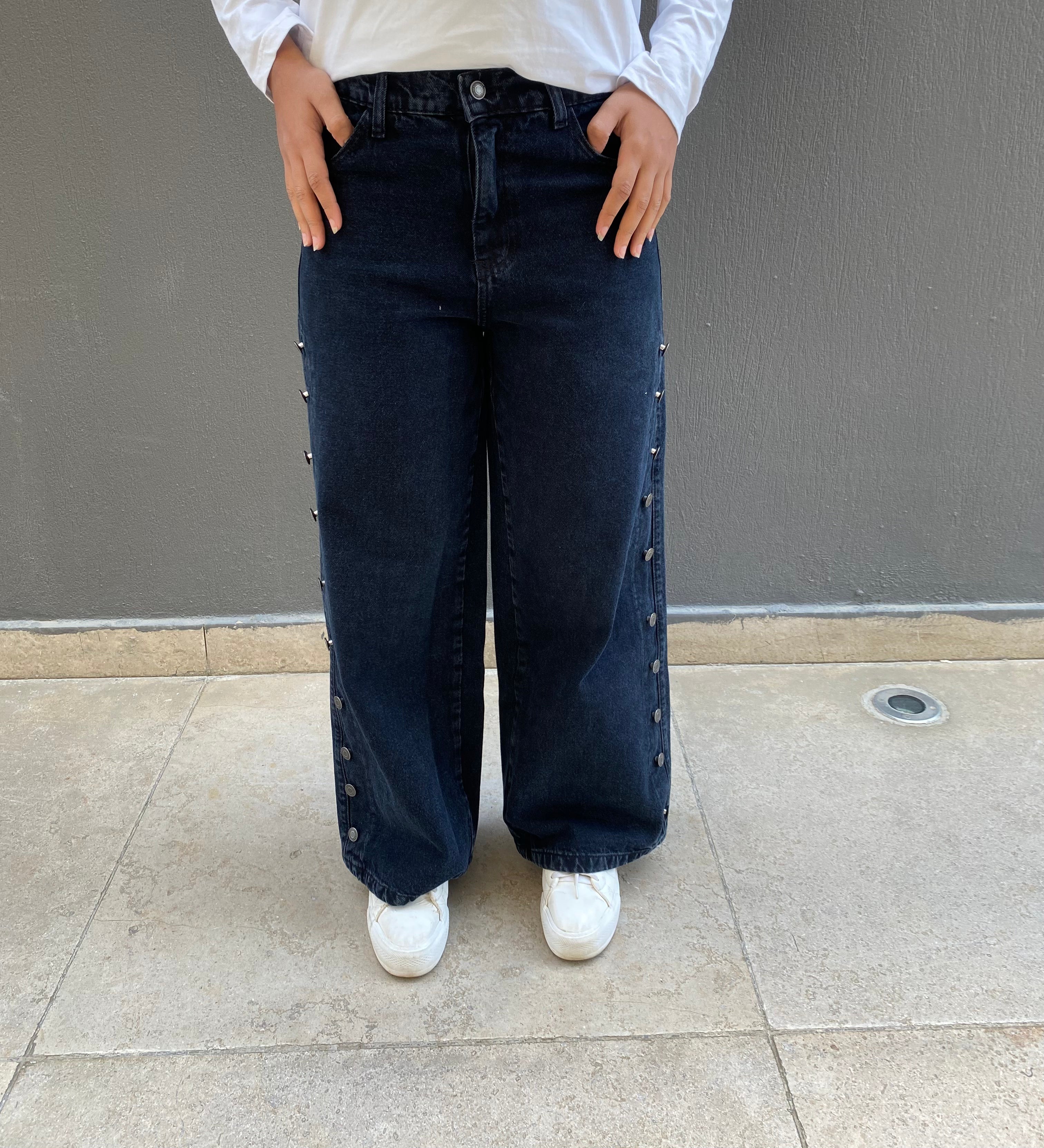 Washed Side Buttons Pants - Black