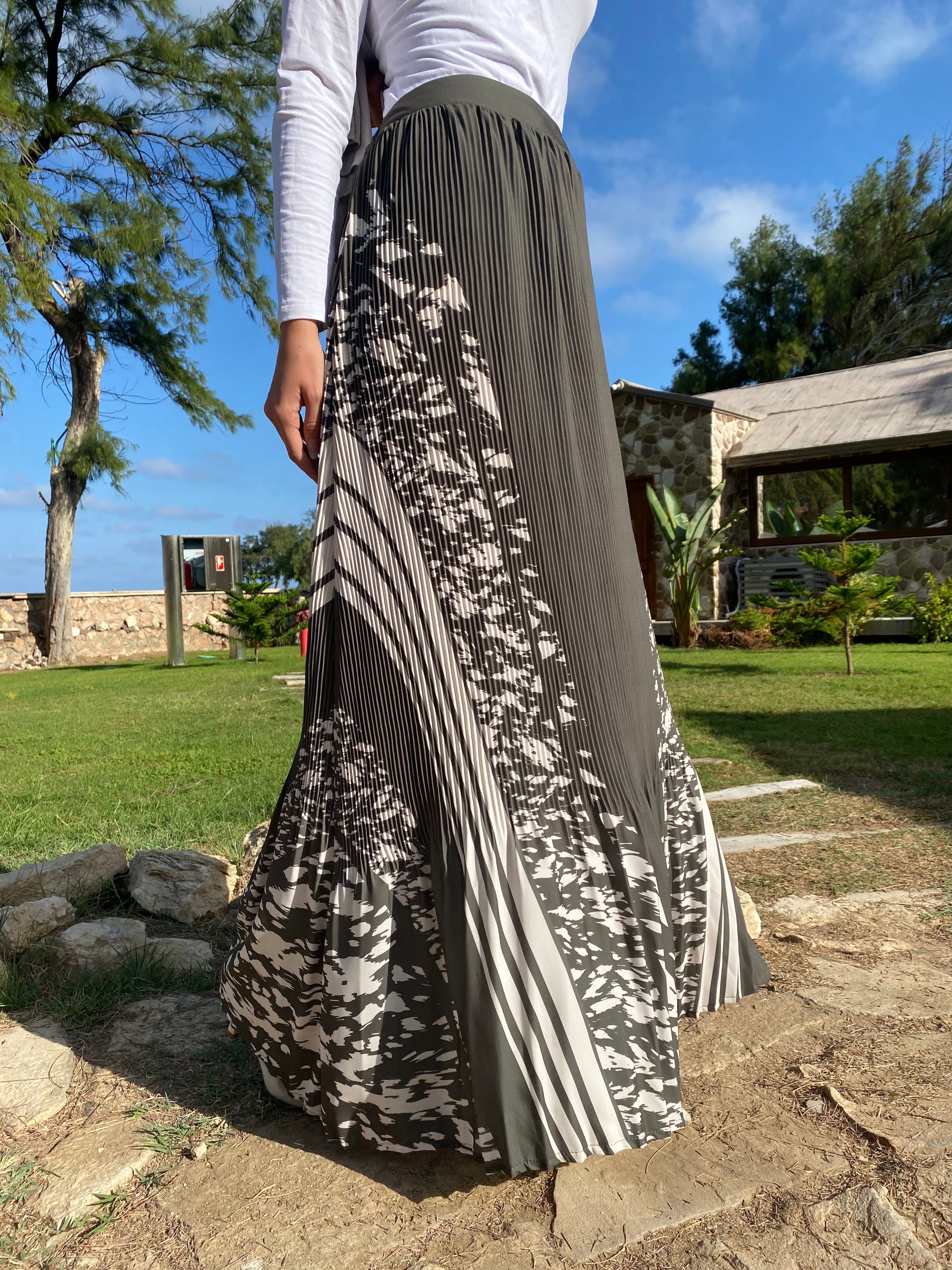 Printed Accordion Crepe Skirt - Olive