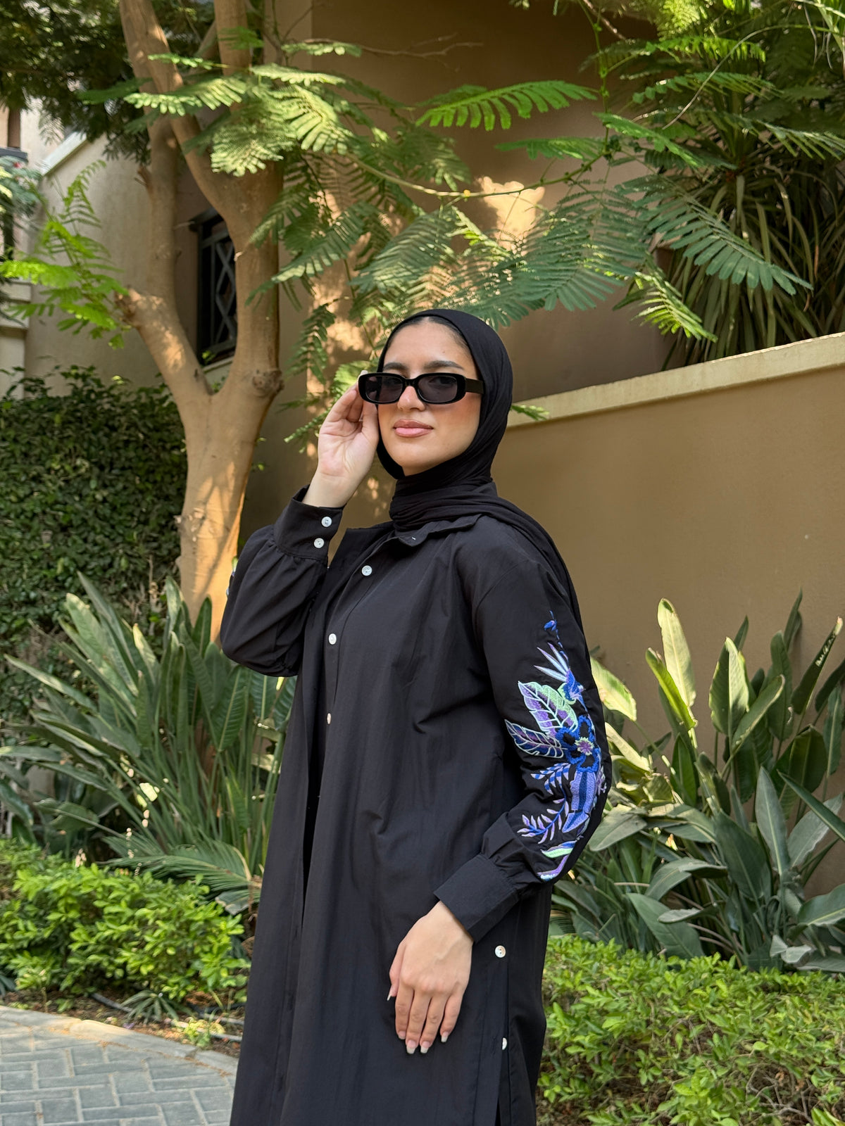Floral Embroidery Shirt - Black