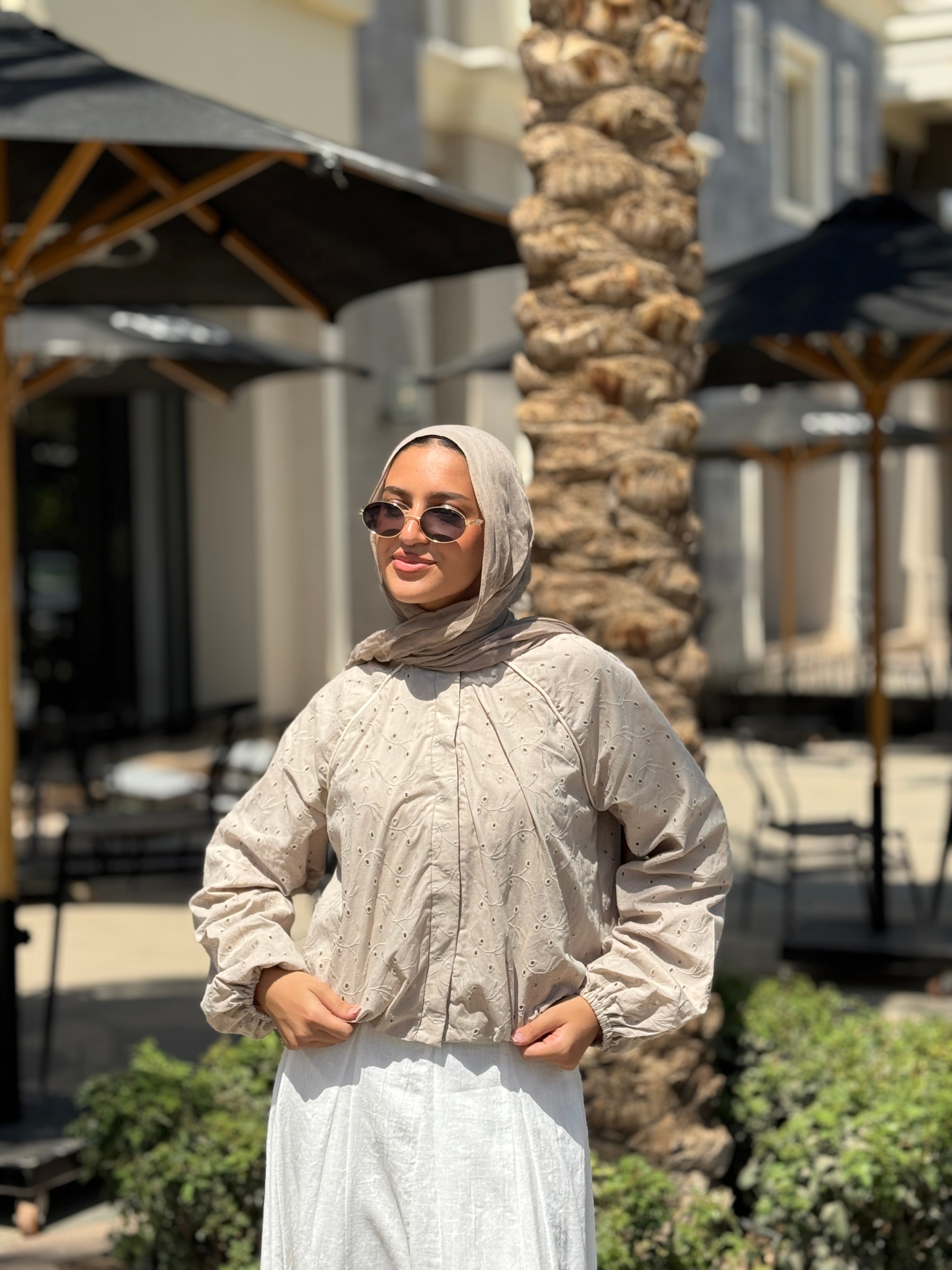 Balloon Broderie Jacket - Beige