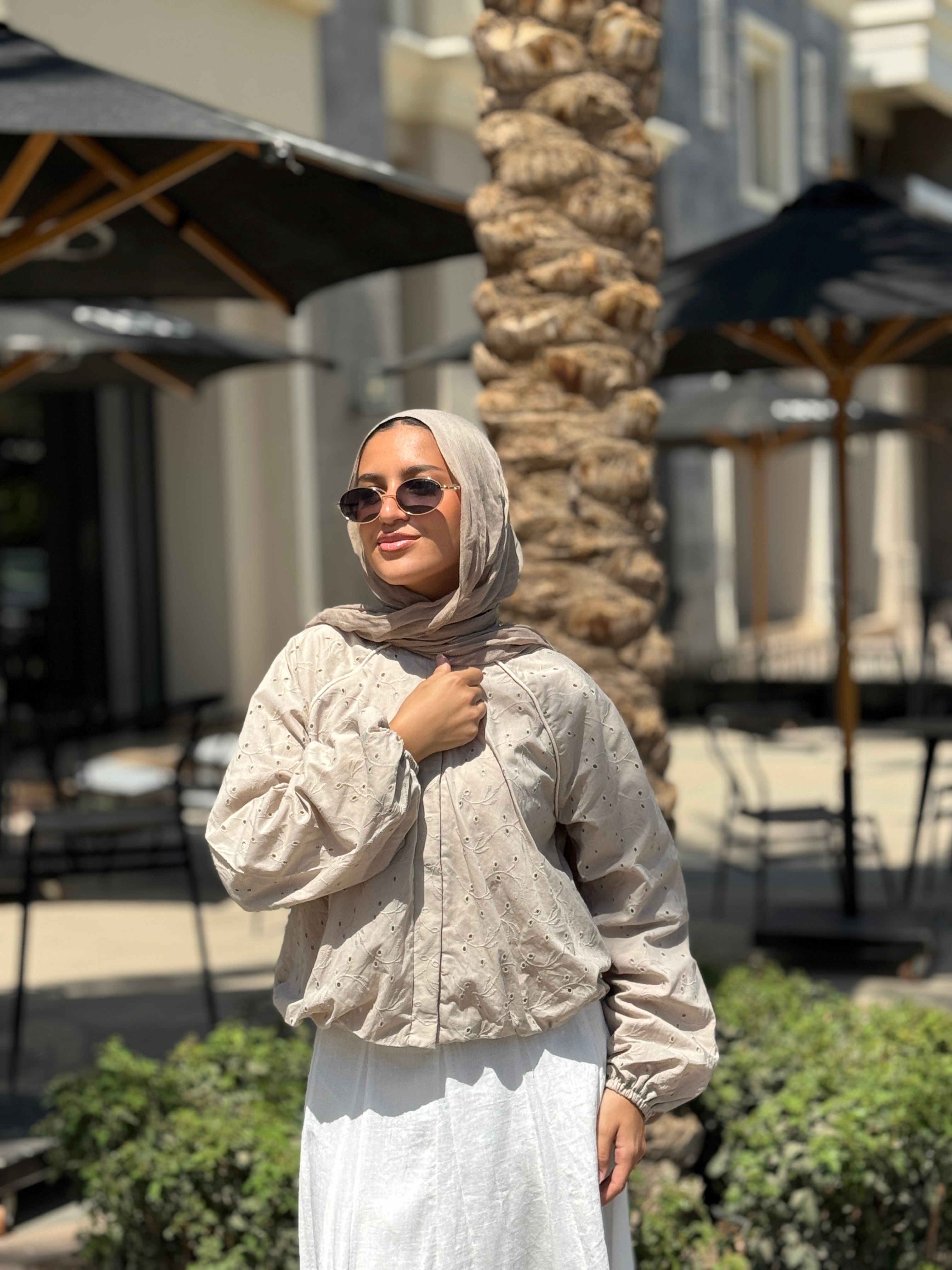 Balloon Broderie Jacket - Beige