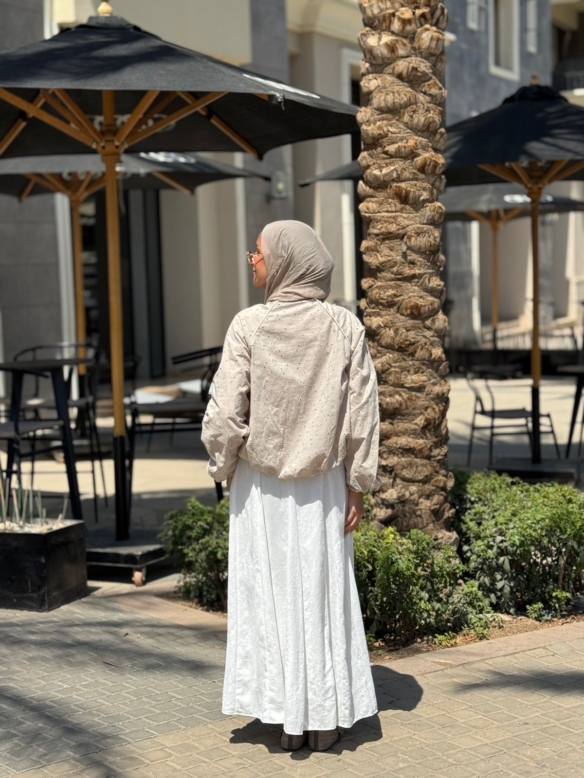 Balloon Broderie Jacket - Beige